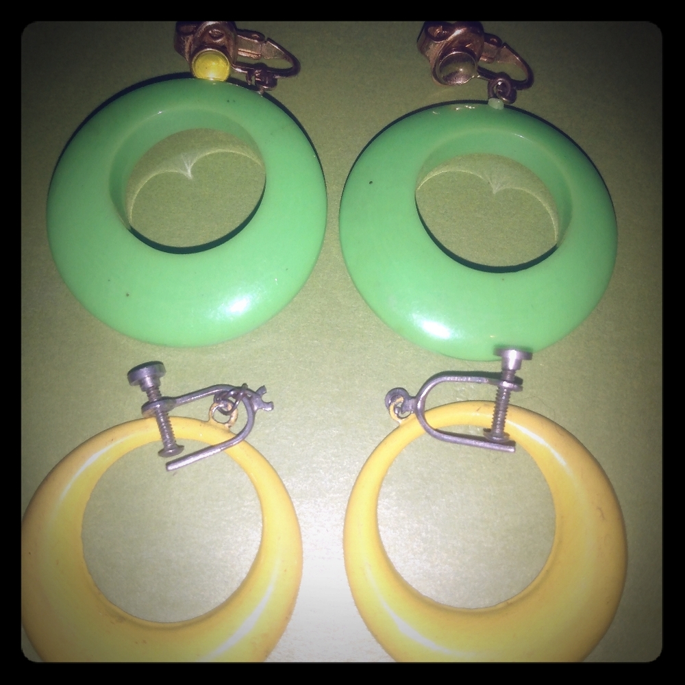 Vintage clip earrings